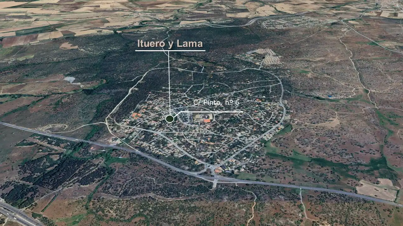Exterior view of Office for sale in Ituero y Lama