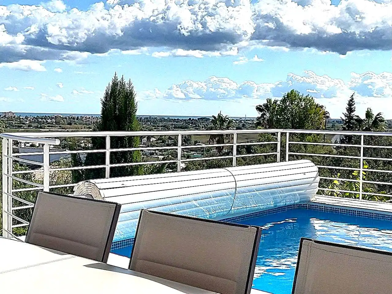 Piscina de Casa o chalet en venta en Oliva con Aire acondicionado, Jardín privado y Terraza