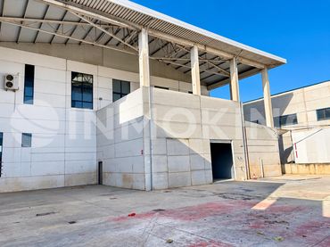 Industriegebäude mit Aufzug zur Miete in Sedaví