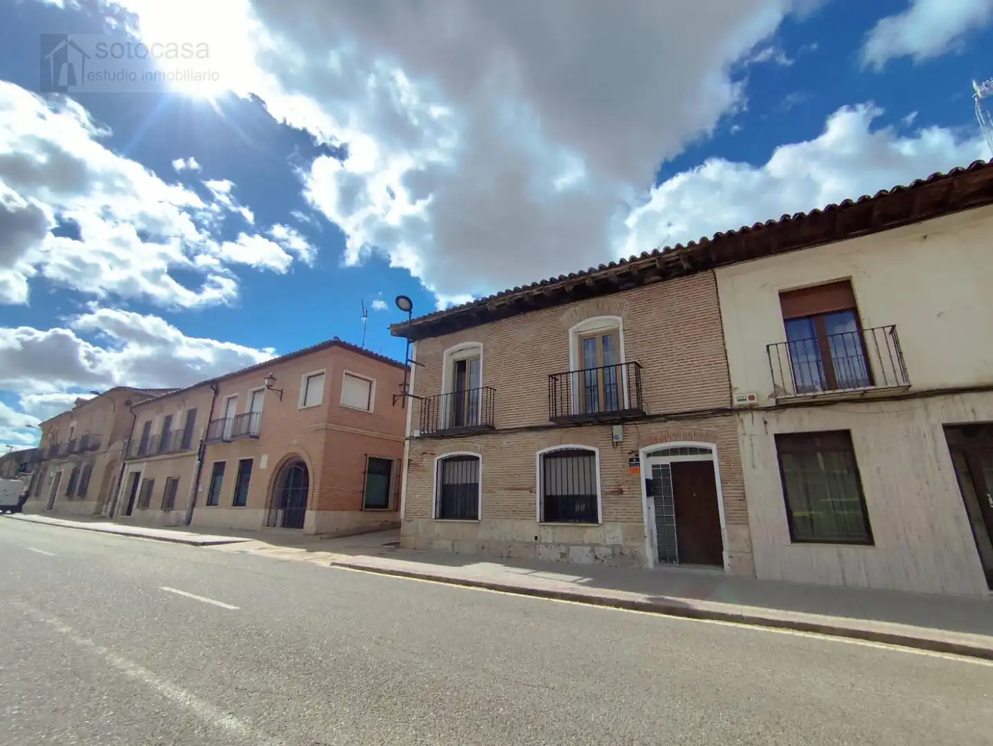 Vista exterior de Casa o xalet en venda en Rueda, Valladolid