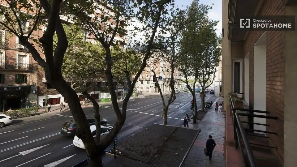 Exterior view of Flat for share in Madrid  with Air Conditioner, Heating and Terrace