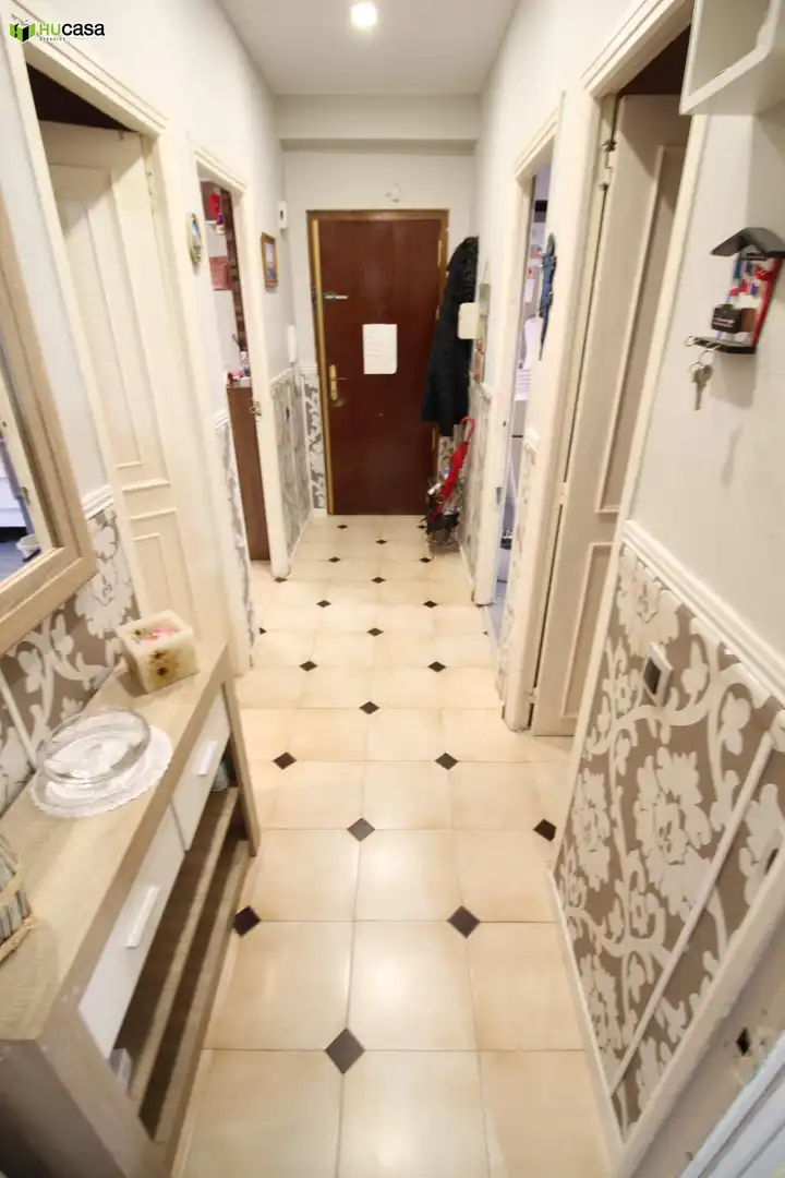 Wohnung zum Verkauf in Toledo mit Klimaanlage, Heizung und Terrasse