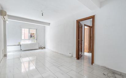 Flat for sale in  Granada Capital  with Air Conditioner and Heating