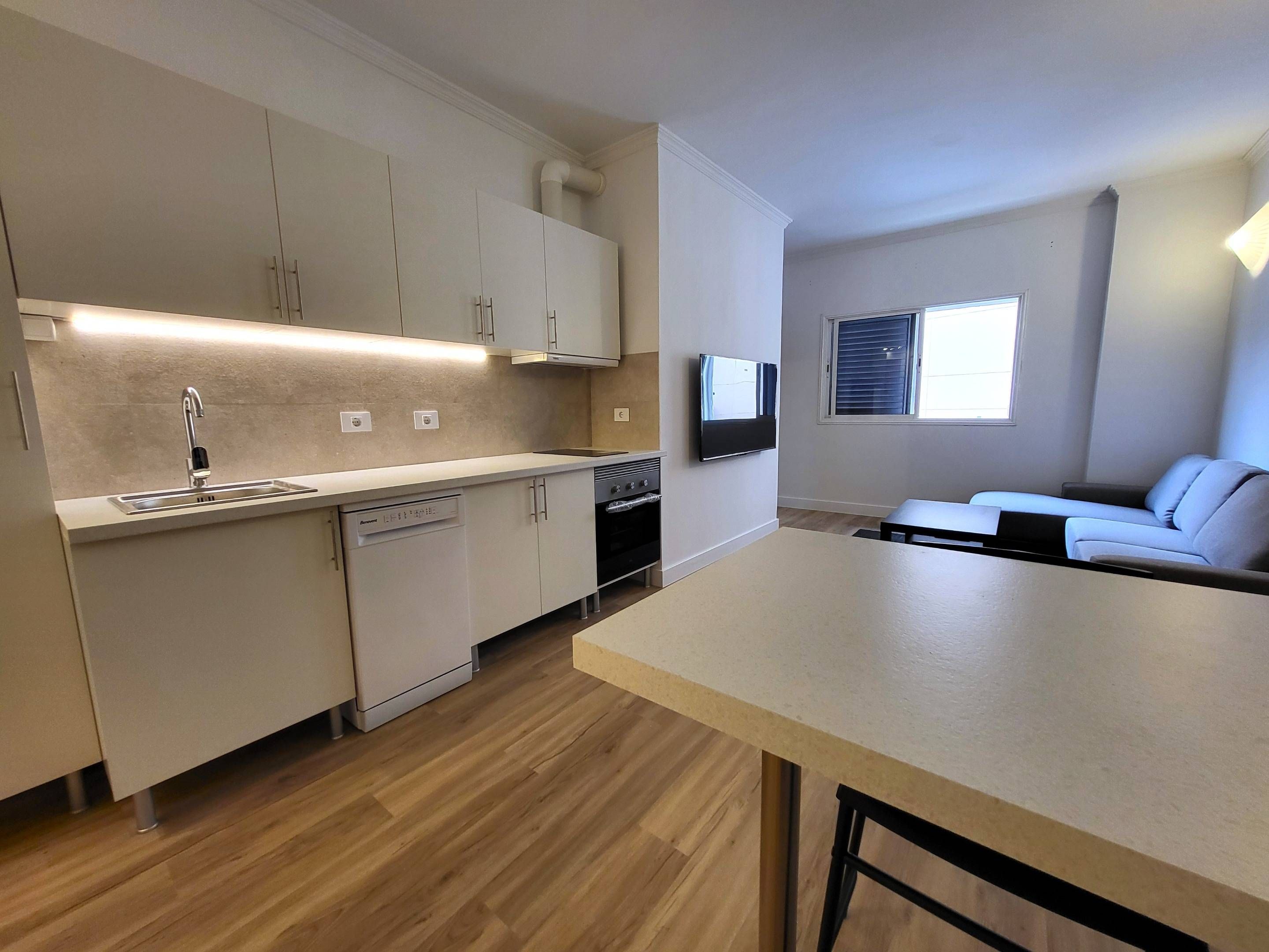 Kitchen of Flat for sale in Las Palmas de Gran Canaria  with Balcony