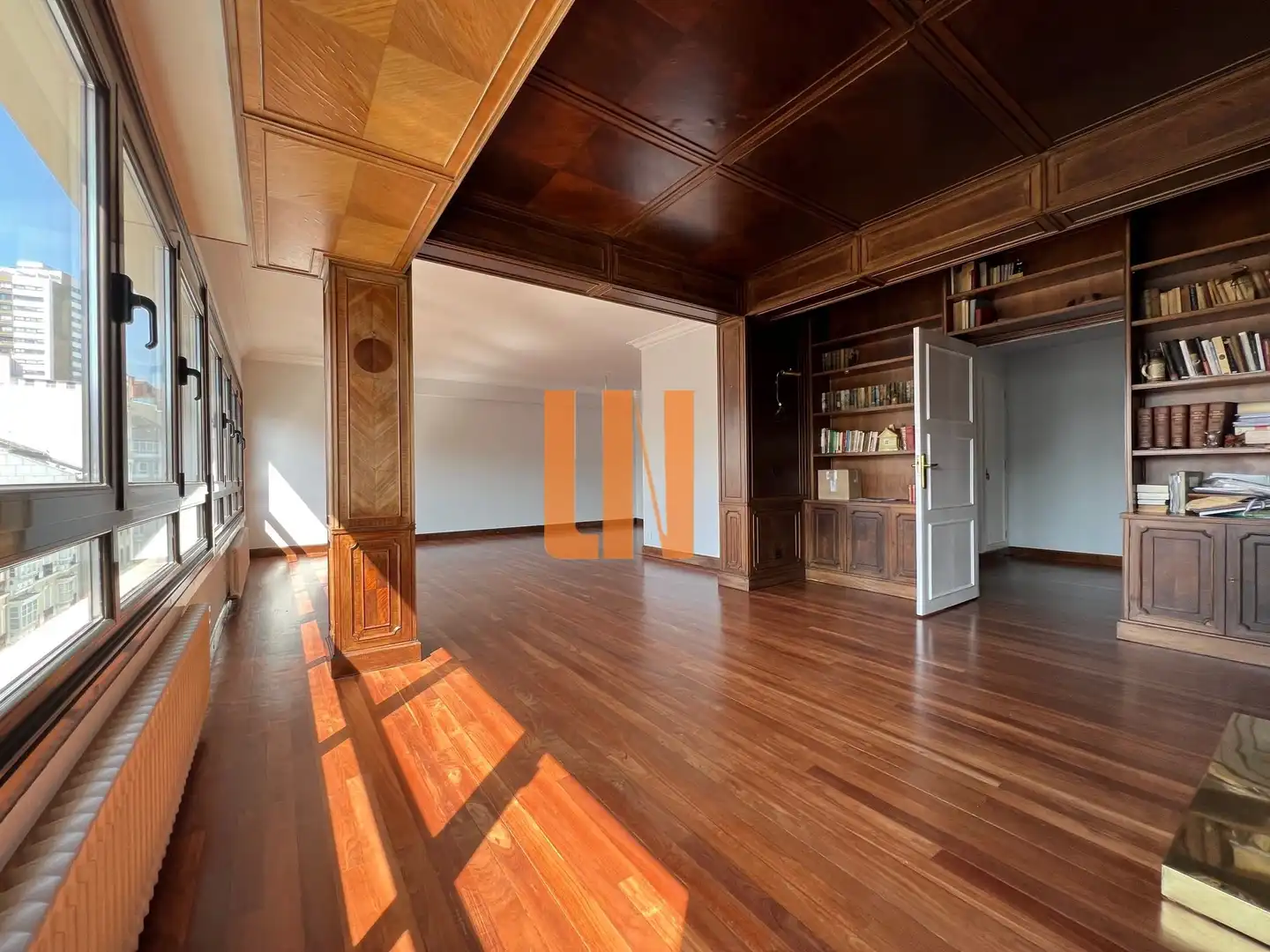 Wohnzimmer von Wohnung zur Miete in A Coruña Capital  mit Heizung, Parkett und Ofen