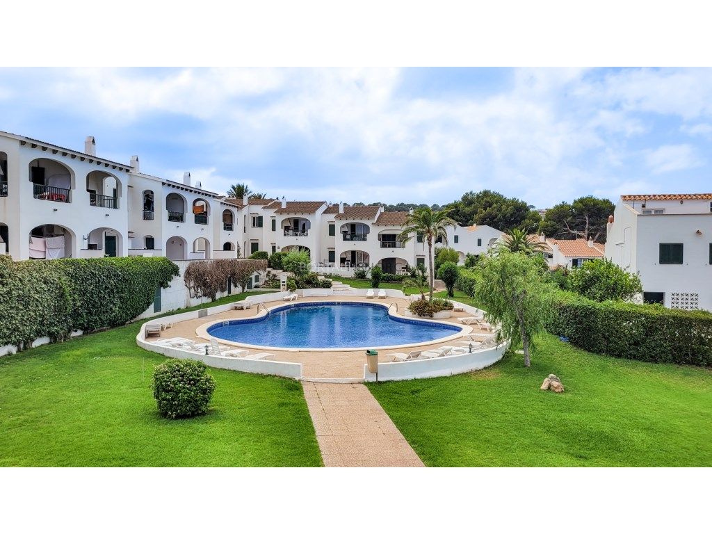 Swimming pool of Apartment for sale in Es Mercadal