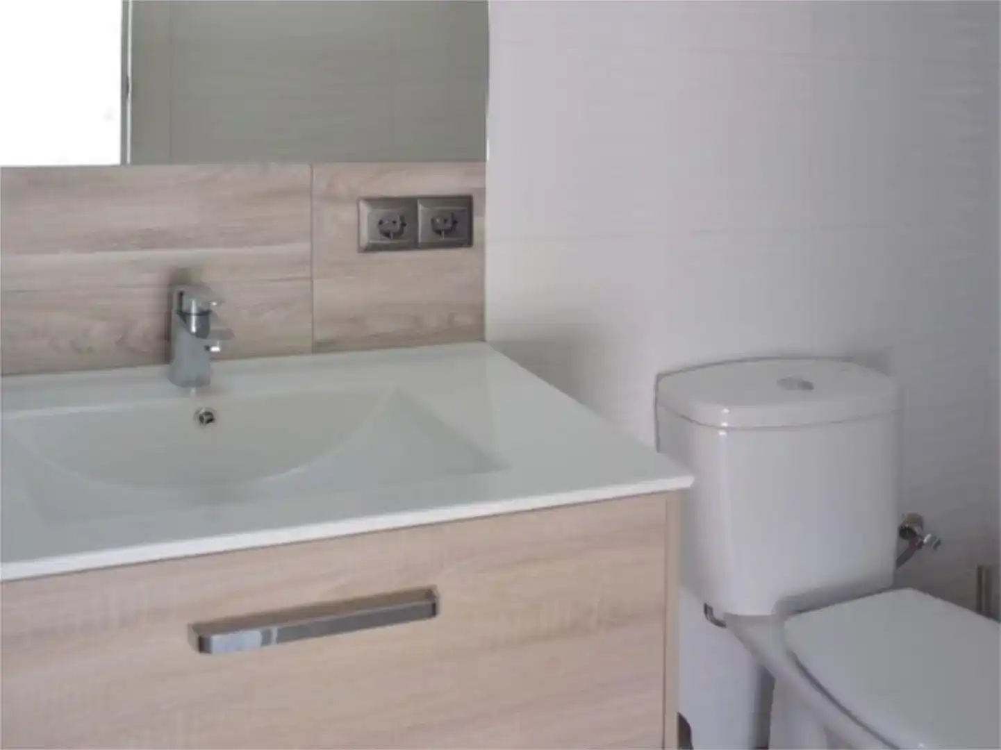 Badezimmer von Wohnung zur Miete in Norte-Sierra