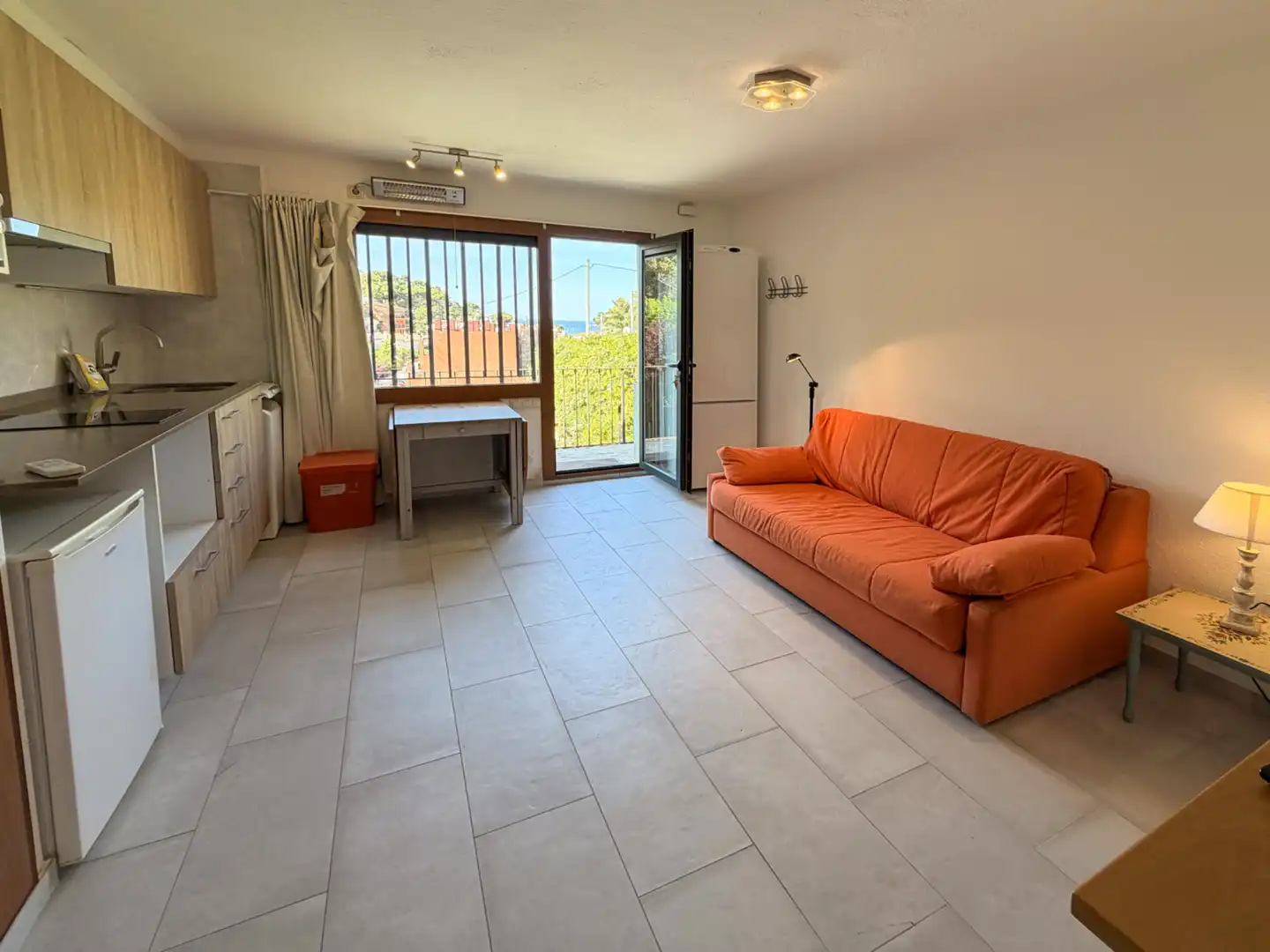 Living room of Apartments for sale in Begur  with Air Conditioner, Heating and Terrace