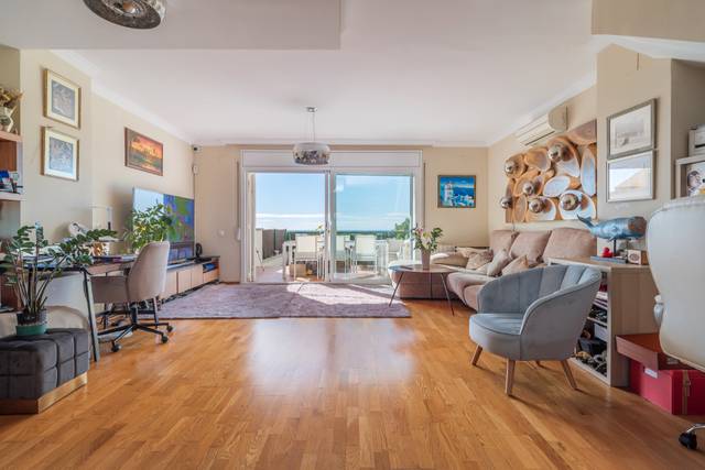 Dúplex en Venta en Carrer Pintor Marià Carbonellopis en Els Molins - Pins Vens