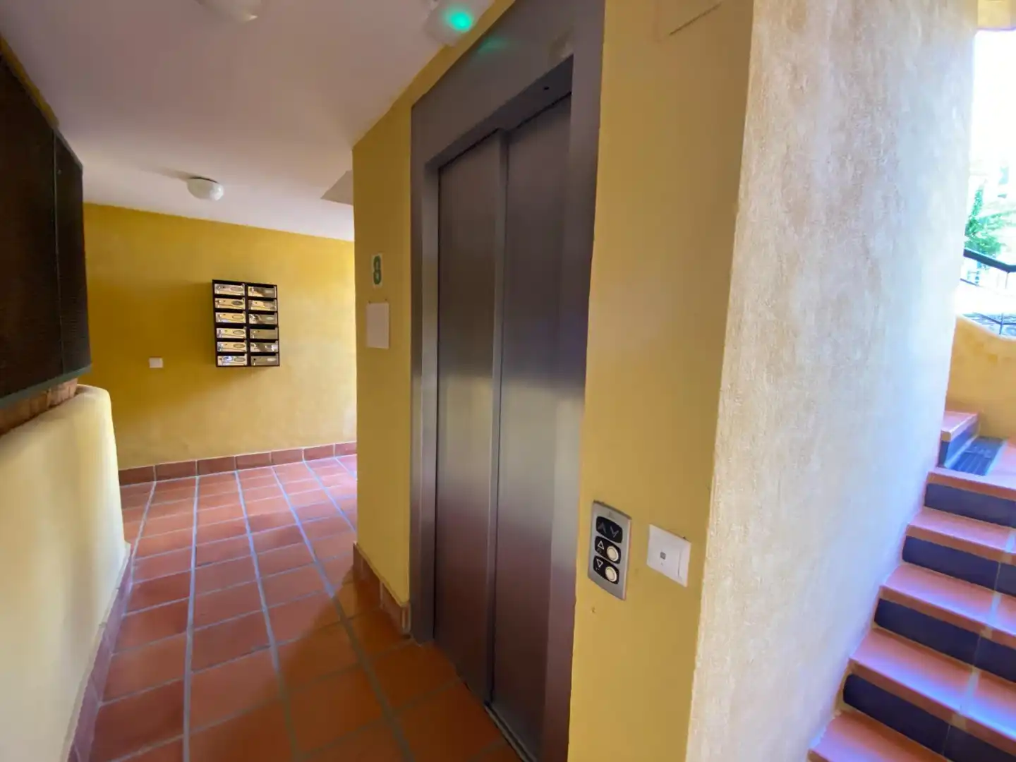 Apartamento con piscina en venta en Riviera del Sol, imagen 16