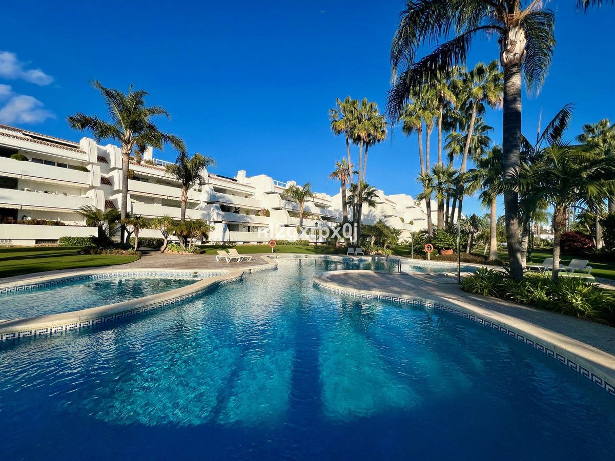 Exterior view of Apartment for sale in Marbella  with Air Conditioner, Terrace and Storage room