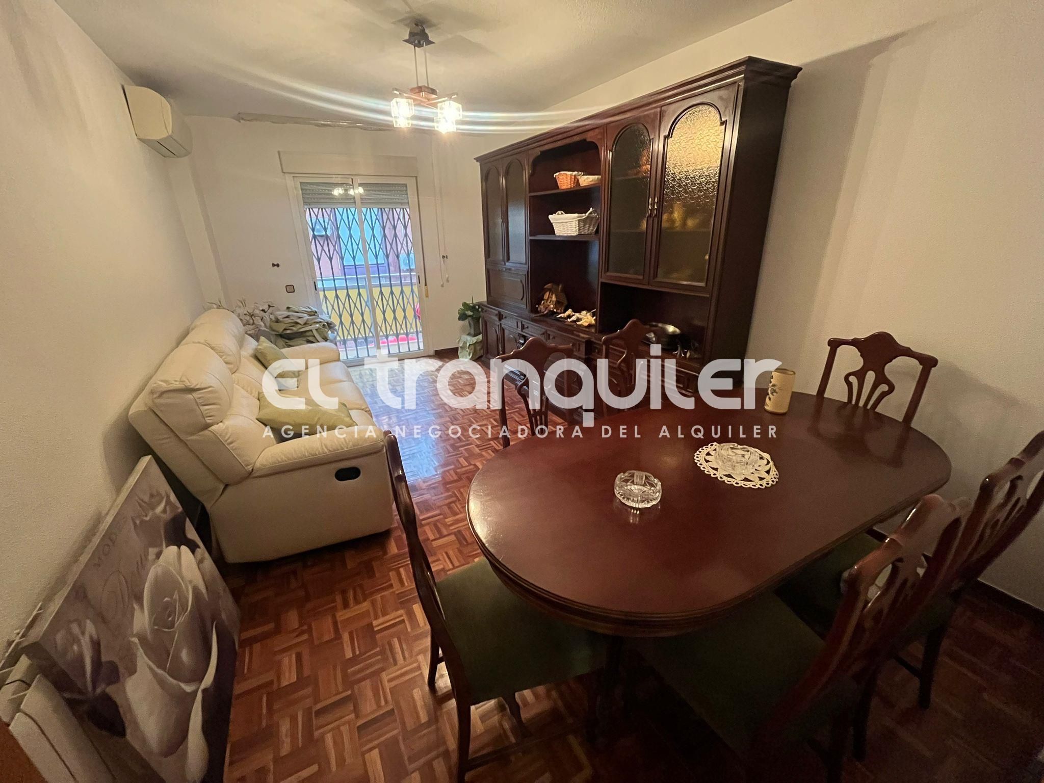 Sala d'estar de Pis de lloguer en  Madrid Capital amb Aire condicionat, Parquet i Terrassa