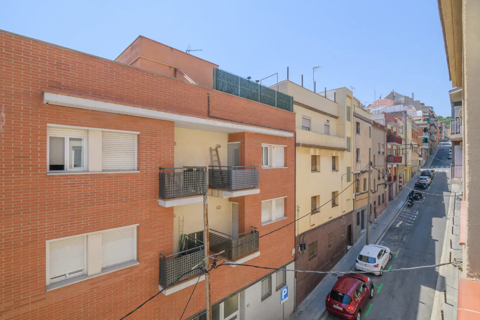 Außenansicht von Wohnung zum Verkauf in Barcelona mit Heizung, Parkett und Balkon