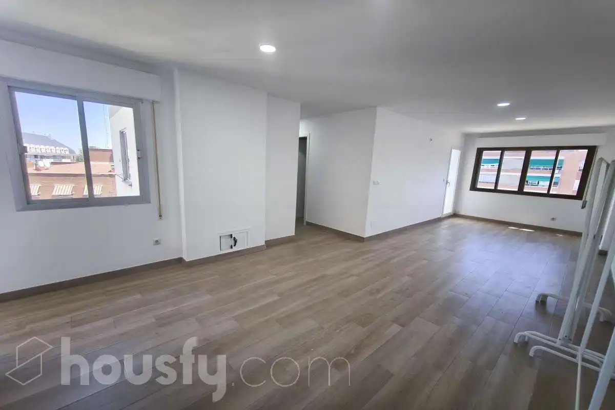 Living room of Flat for rent in Fuenlabrada  with Parquet flooring