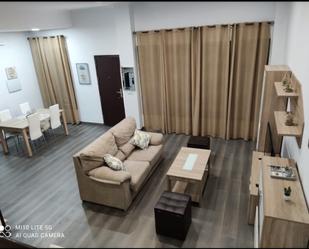 Sala d'estar de Apartament de lloguer en  Córdoba Capital amb Aire condicionat, Calefacció i Parquet