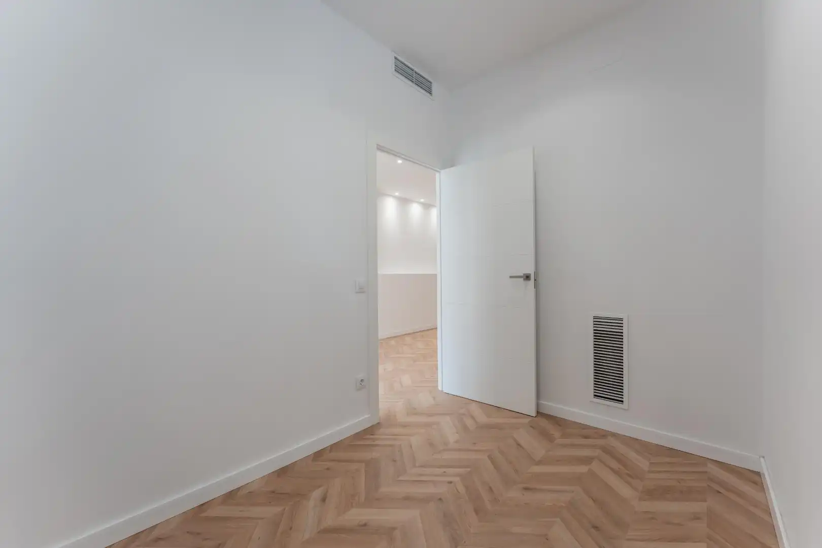 Erdgeschoss zum Verkauf in Montmeló mit Heizung und Balkon