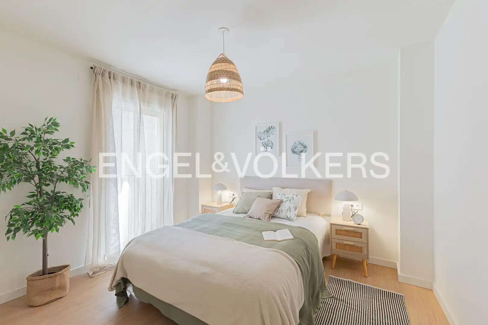 Bedroom of Flat for sale in Barcelona  with Air Conditioner, Heating and Parquet flooring