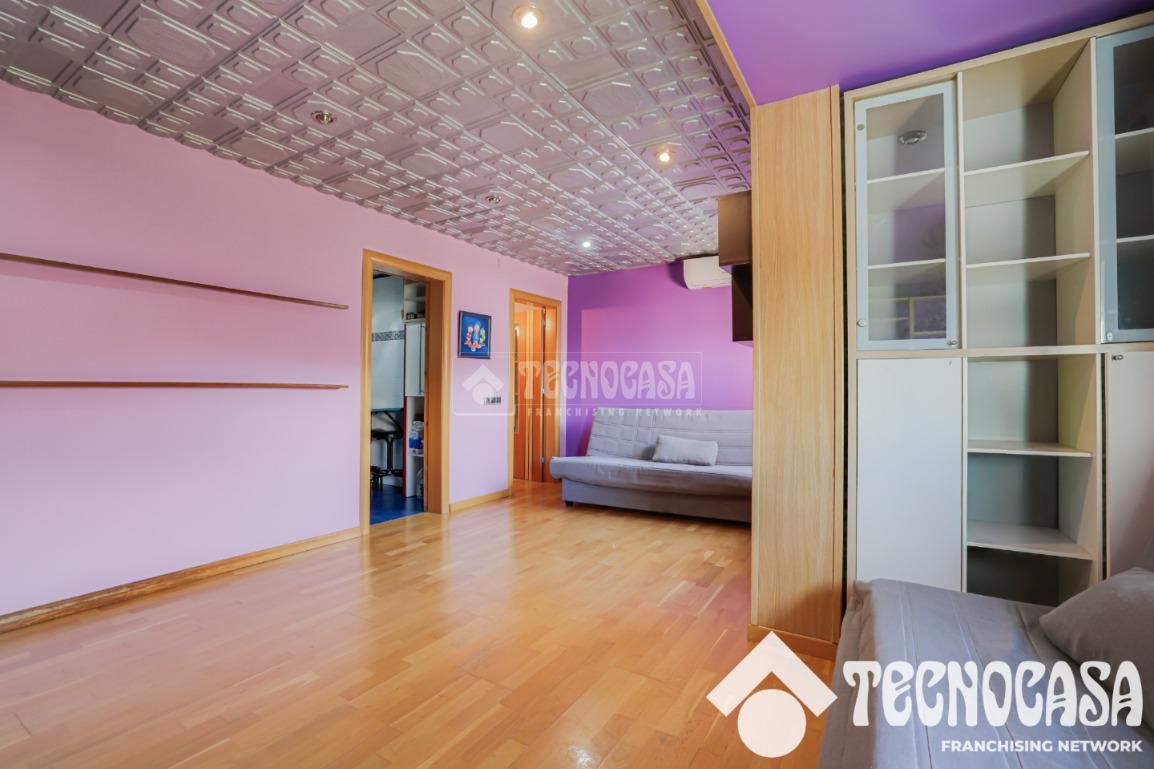 Sala d'estar de Pis en venda en Rubí amb Aire condicionat i Calefacció