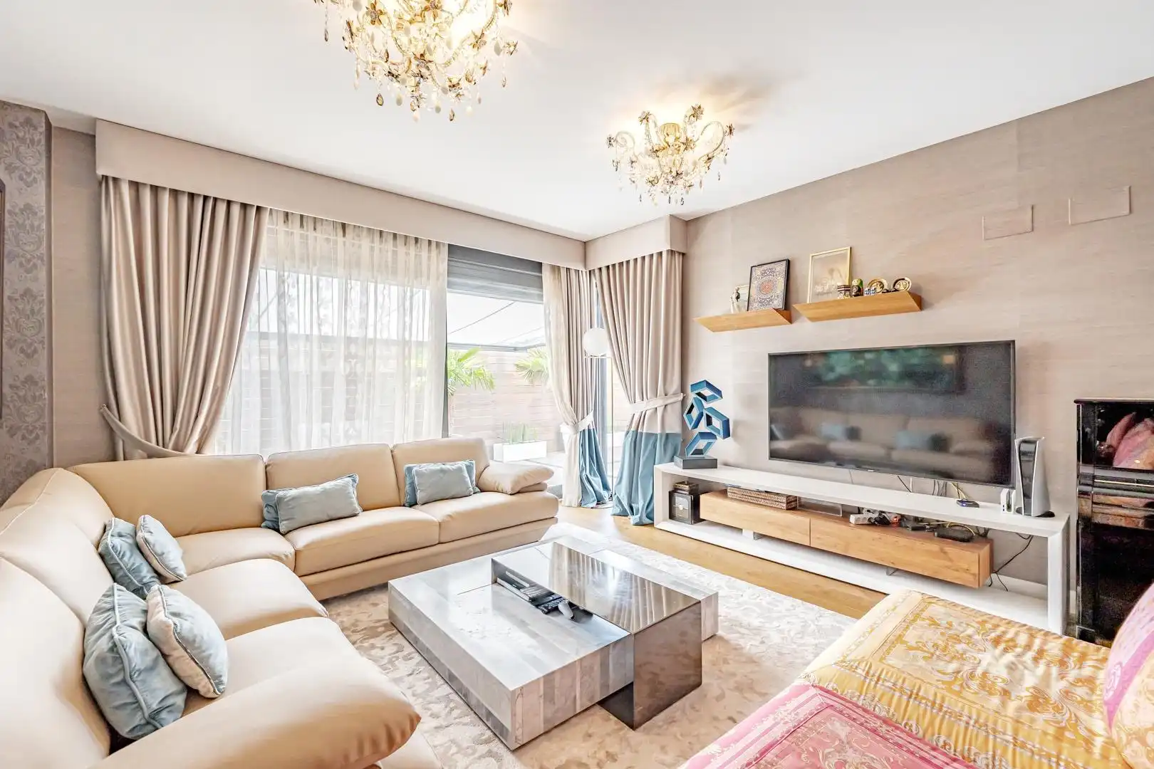 Living room of Ground floor for rent in Madrid  with Air Conditioner, Heating and Terrace