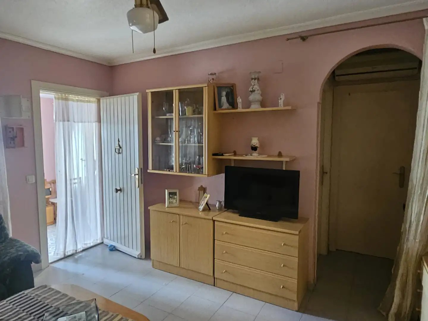 Sala d'estar de Casa o xalet en venda en Los Alcázares amb Terrassa, Moblat i Forn