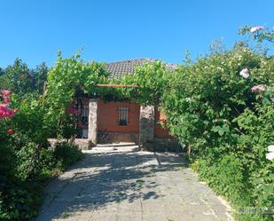 Vista exterior de Casa o xalet en venda en Illescas amb Traster, Piscina i Moblat