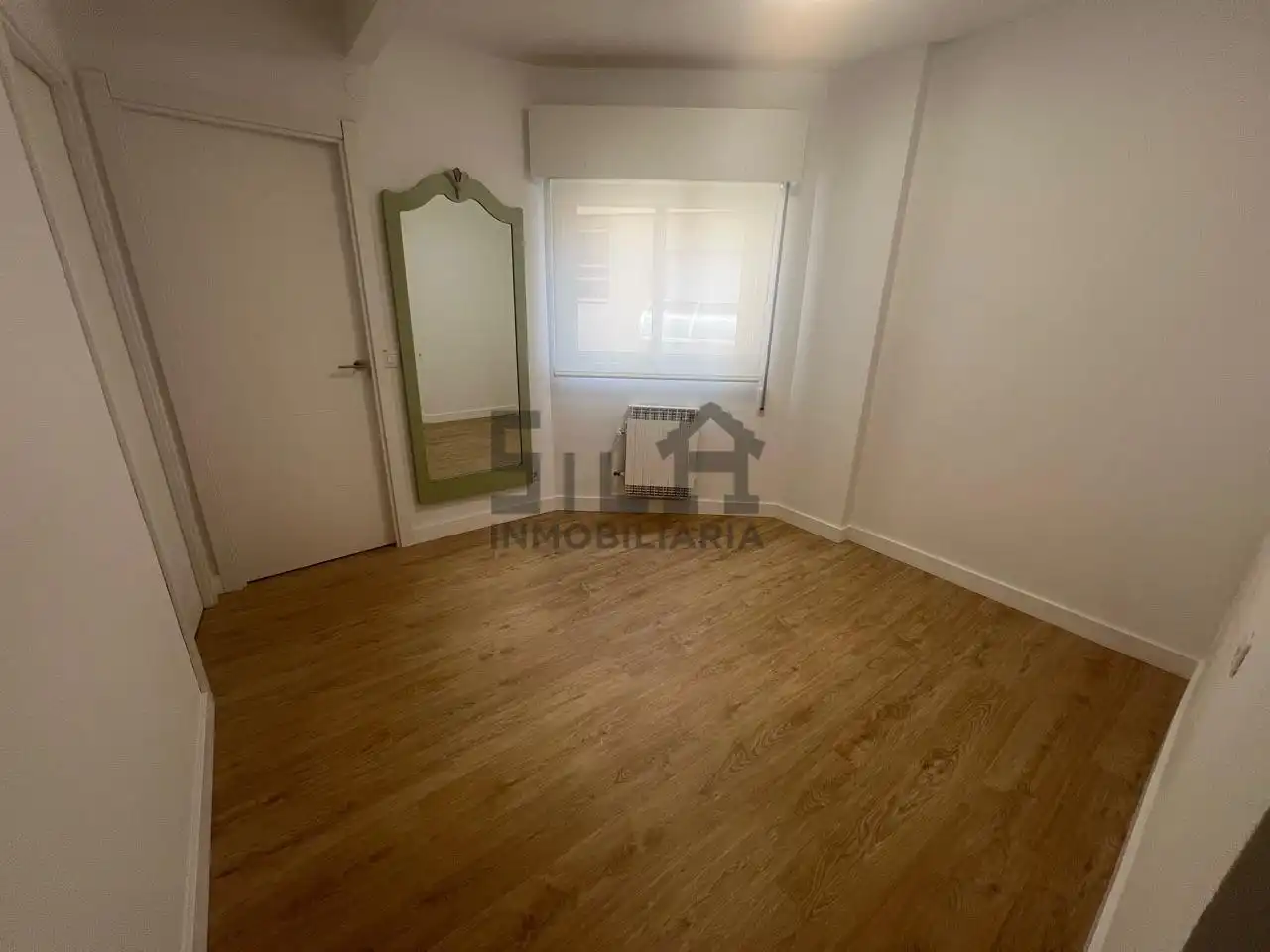 Bedroom of Flat for rent in Ourense Capital   with Heating, Furnished and Balcony