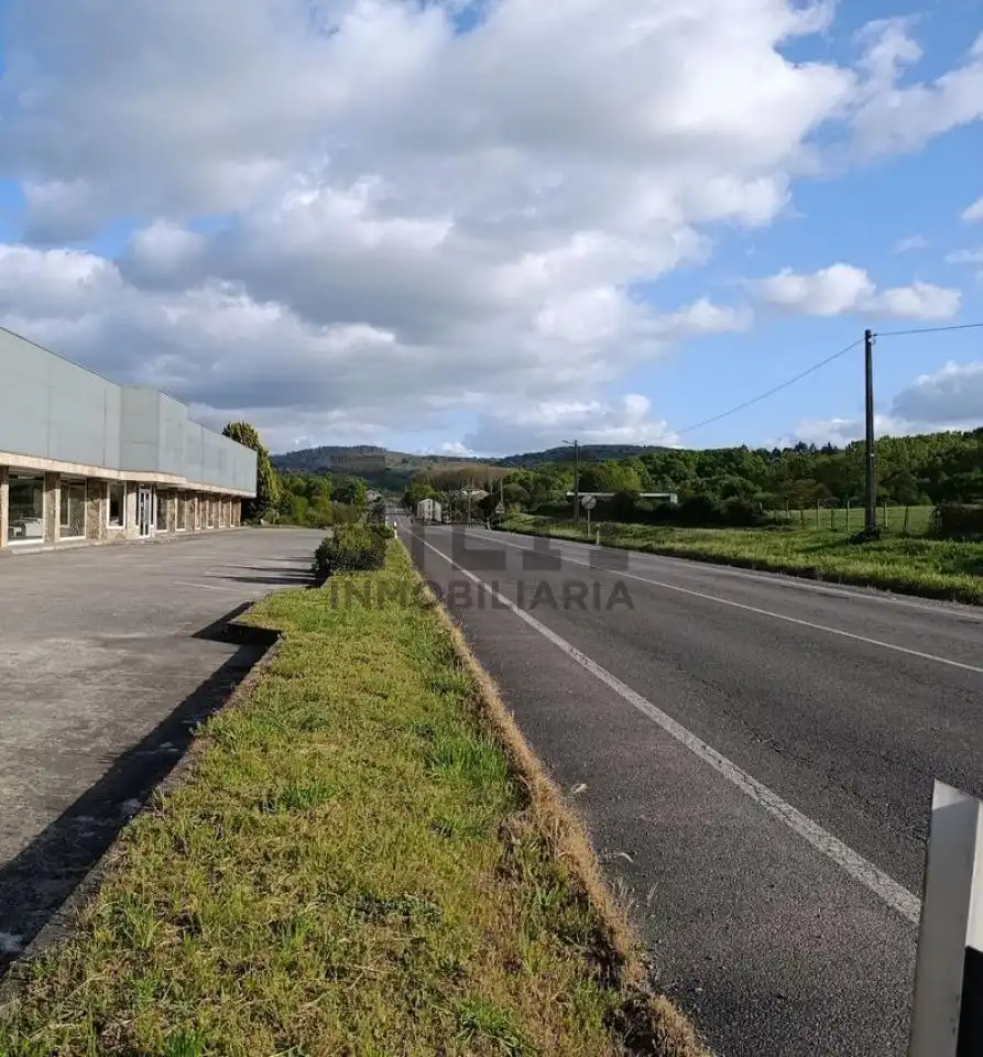 Nau industrial en venda en Sarria