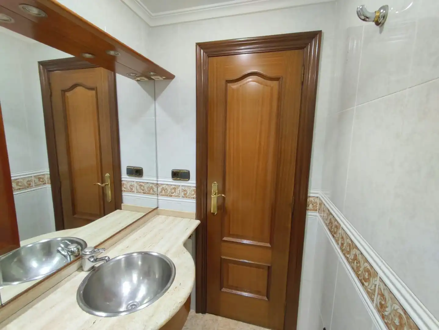 Bany de Casa o xalet en venda en Puçol amb Aire condicionat, Calefacció i Jardí privat