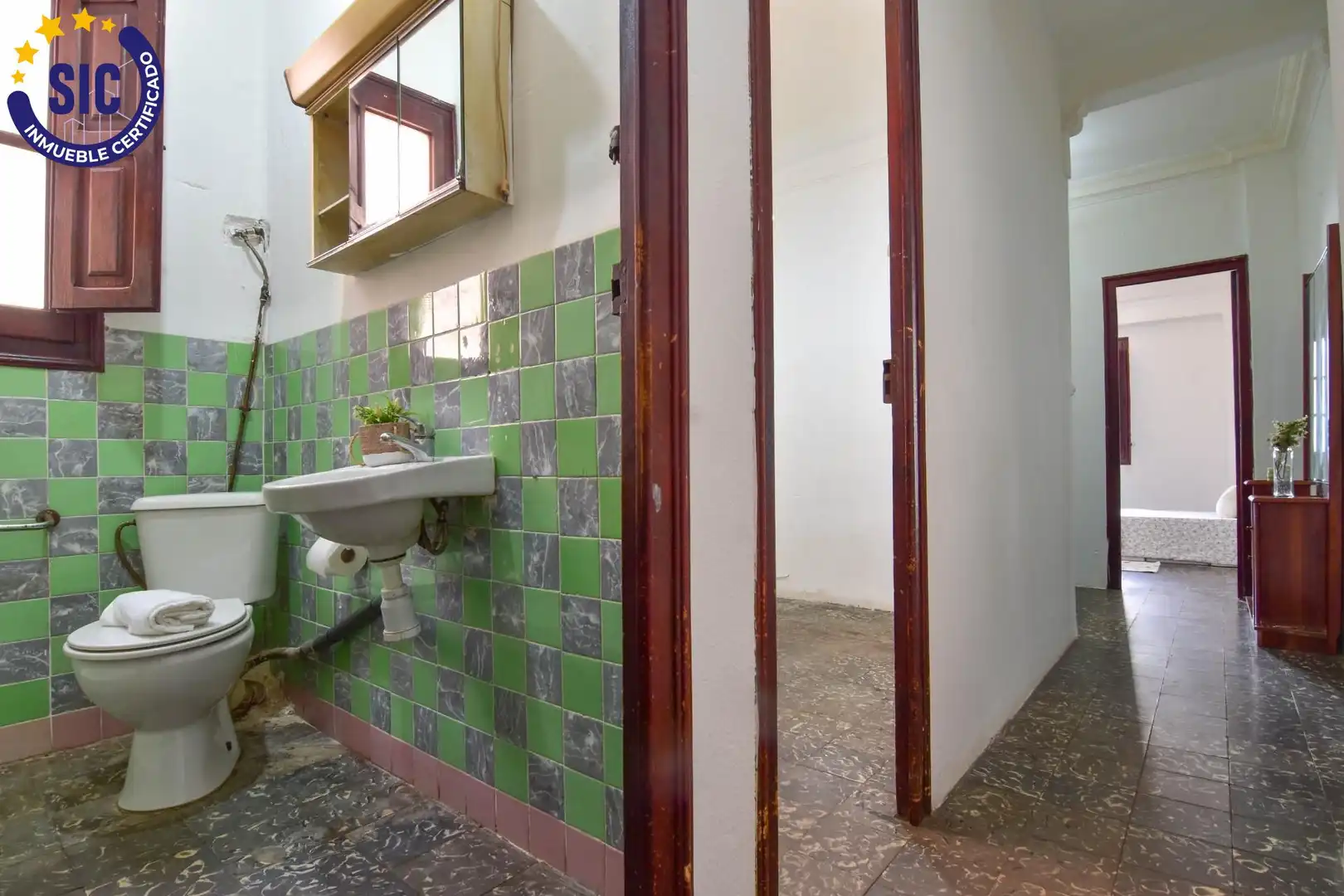 Bathroom of Flat for sale in Paiporta