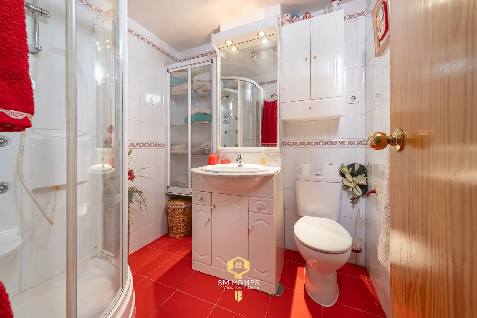 Bathroom of Detached homes for sale in Mejorada del Campo  with Air Conditioner, Heating and Private garden