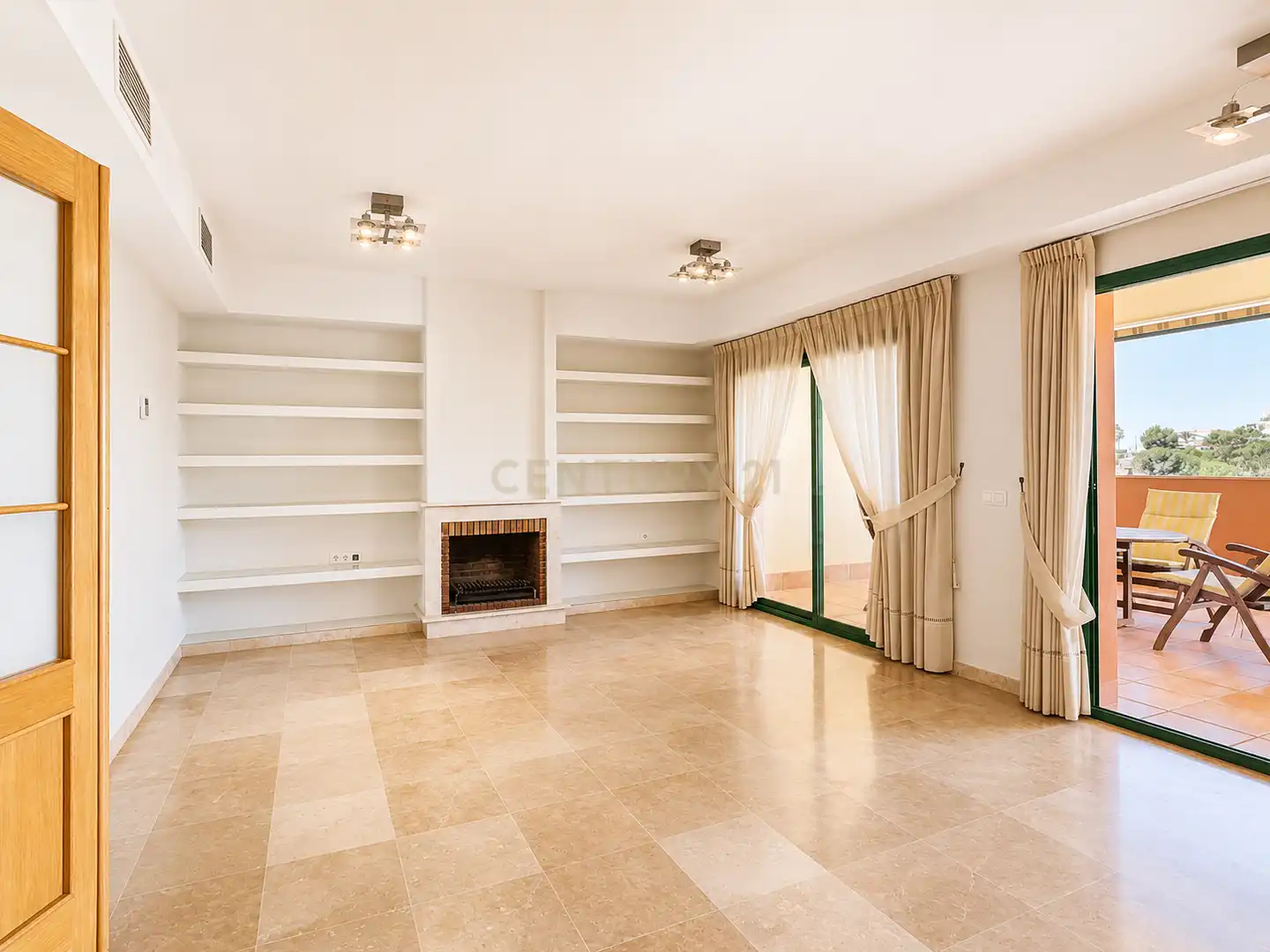Apartamento con ascensor en venta en Calle las Dalias, Fuengirola, Spain, imagen 15
