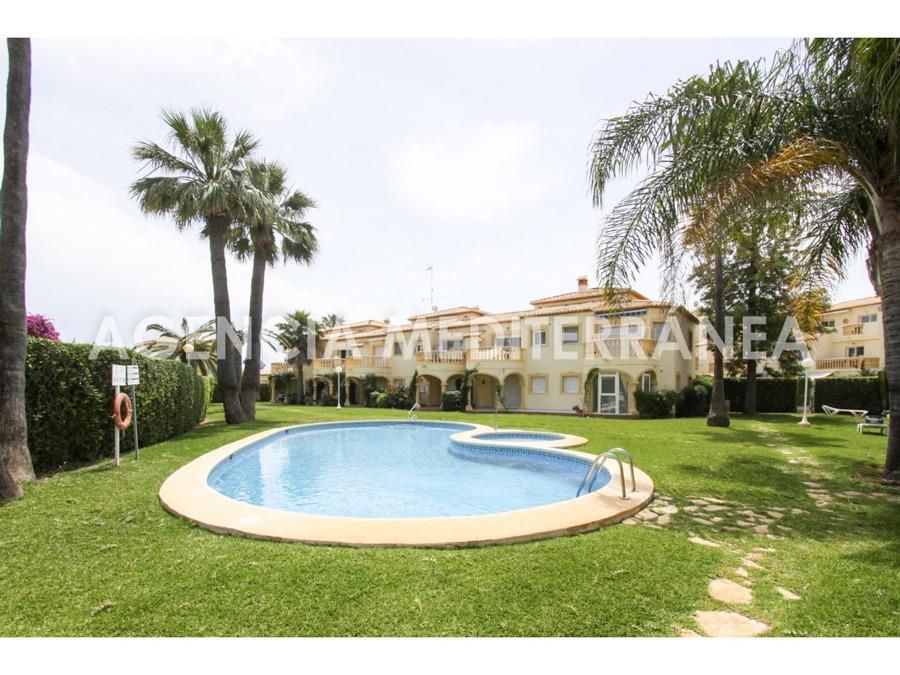 Exterior view of Single-family semi-detached for sale in Dénia  with Air Conditioner, Private garden and Terrace