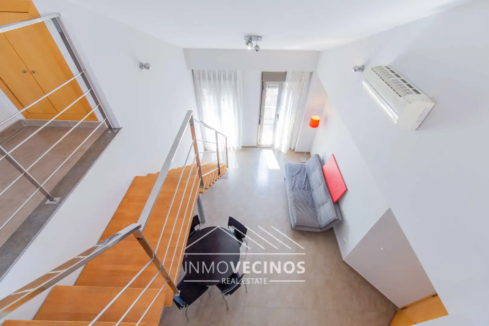 Sala d'estar de Dúplex de lloguer en Valencia amb Moblat