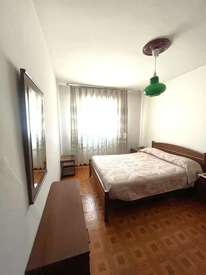 Habitación de Piso en venta en Madrid con Calefacción y Terraza