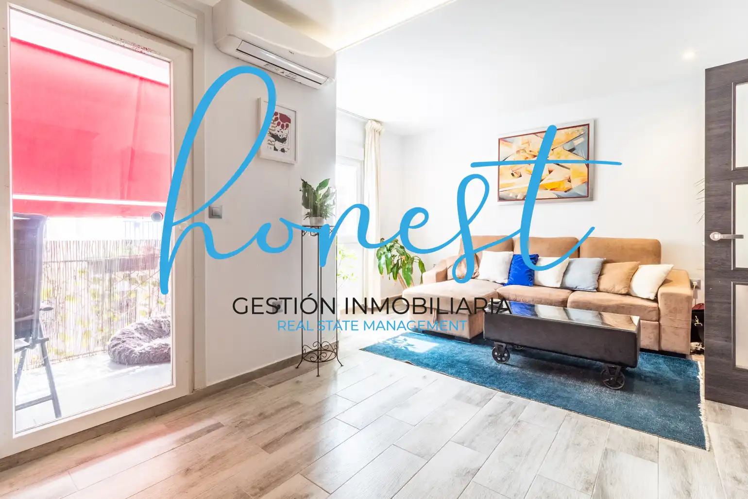Vista exterior de Casa o chalet en venta en Torremolinos con Aire acondicionado y Amueblado