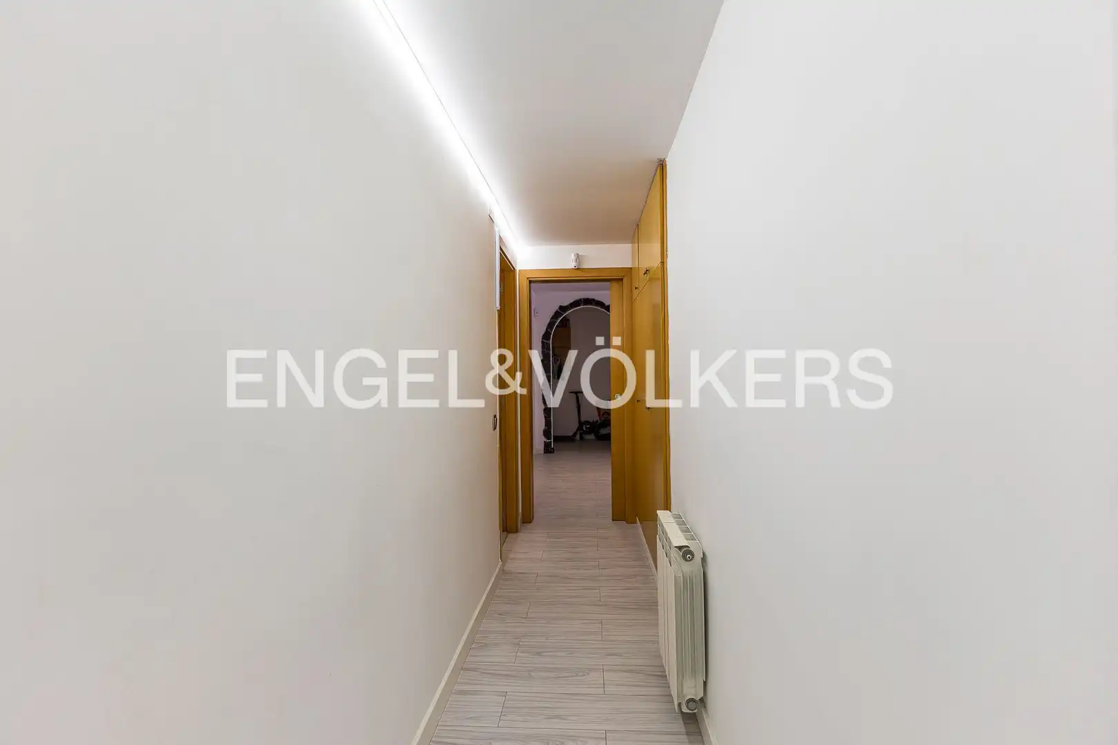 Piso en venta en Vilanova i la Geltrú con Aire acondicionado, Calefacción y Trastero