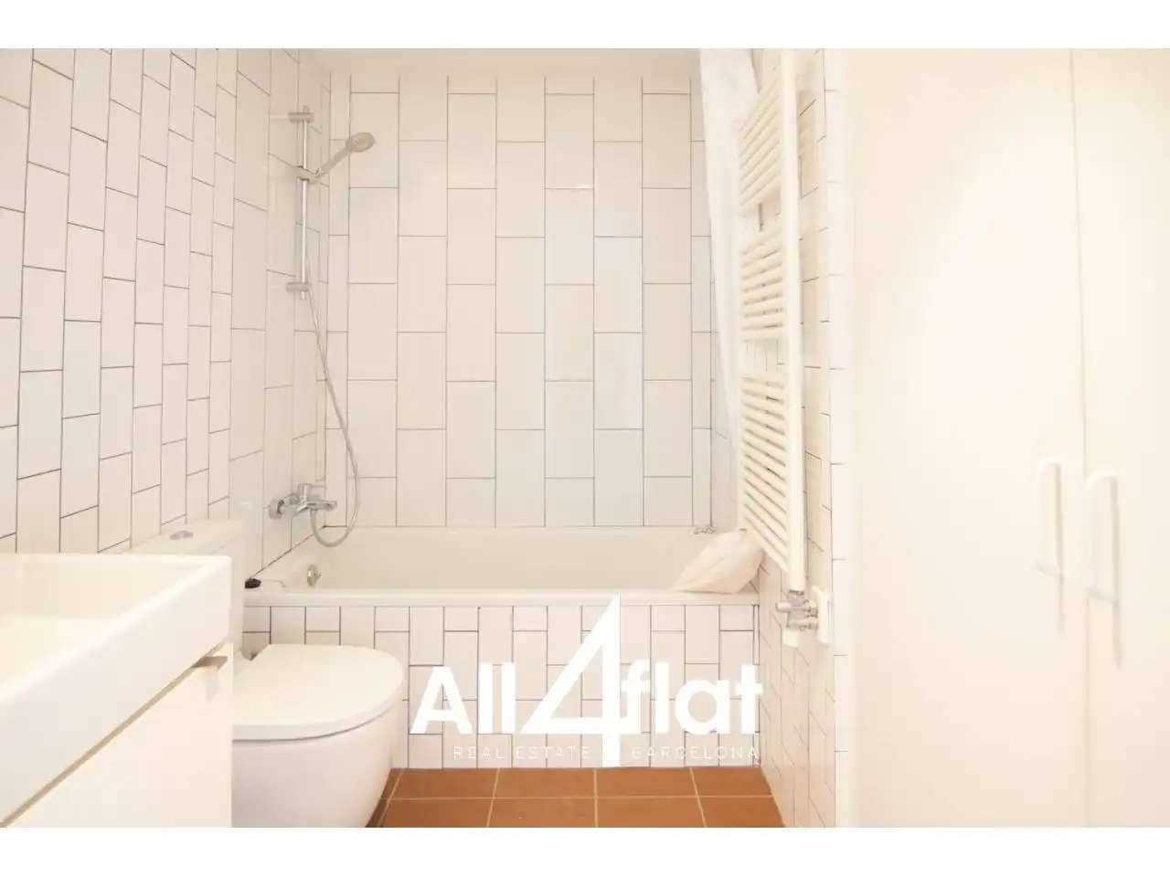Bathroom of Flat for rent in Sant Pere de Ribes  with Air Conditioner and Terrace