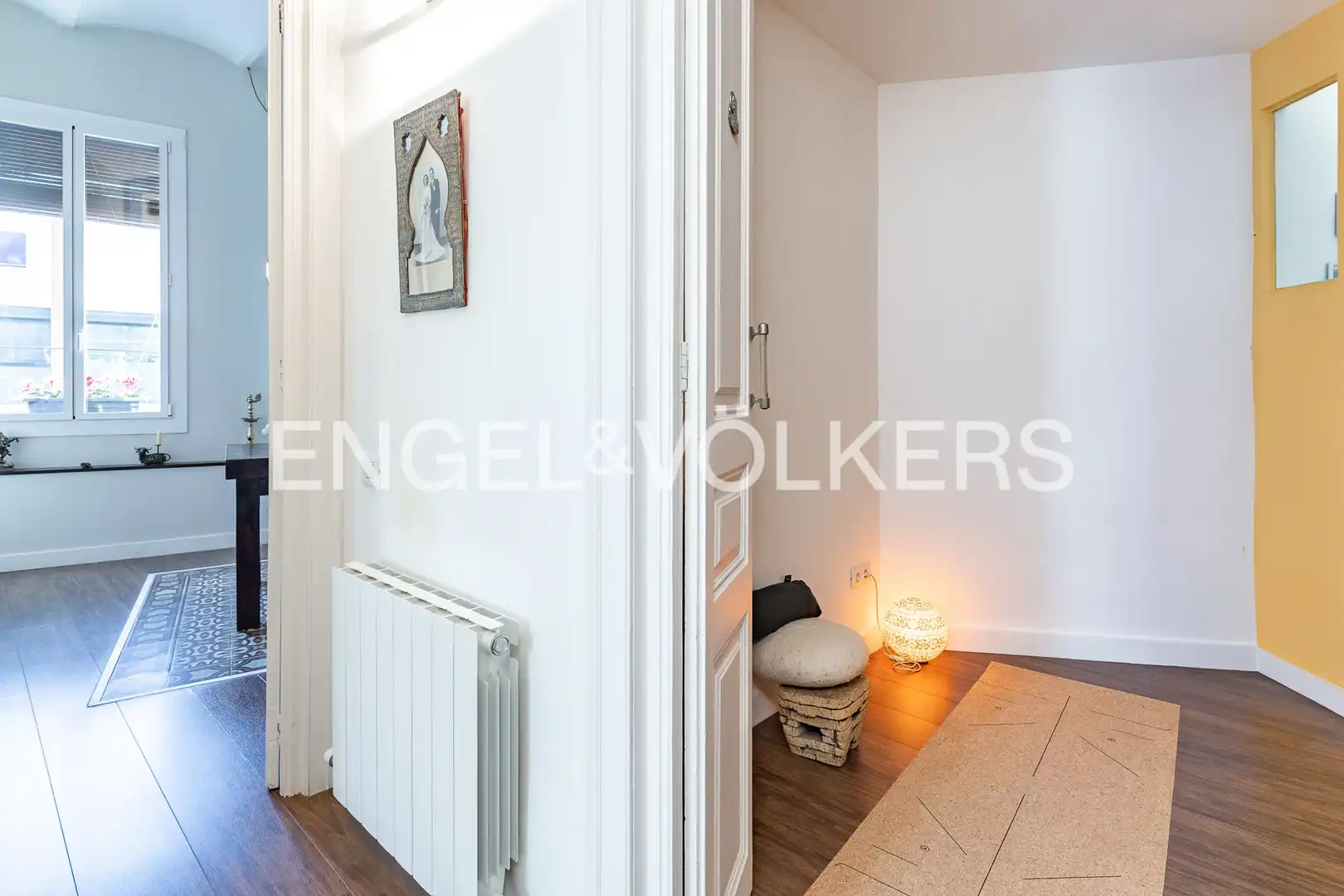 Flat for sale in Barcelona  with Air Conditioner, Heating and Balcony