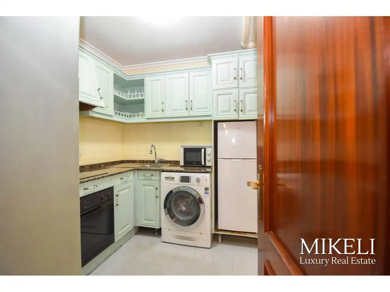 Cocina de Apartamento en venta en Cuatro Caminos