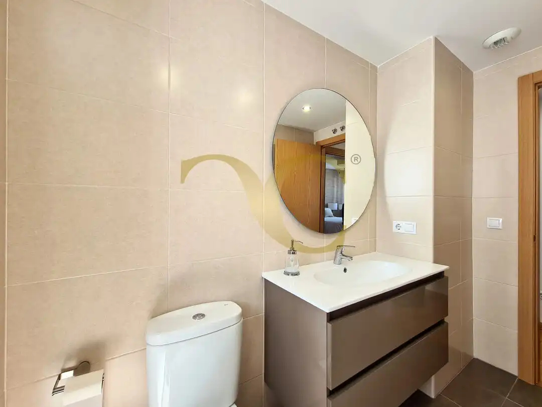 Baño de Piso en venta en Oviedo  con Calefacción, Terraza y Trastero