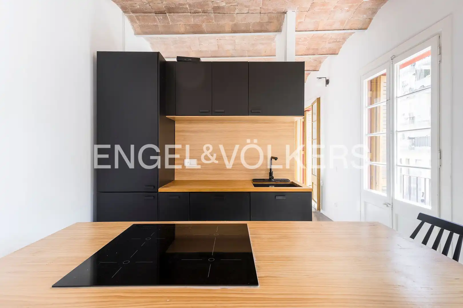 Kitchen of Flat for sale in Barcelona  with Air Conditioner, Heating and Balcony