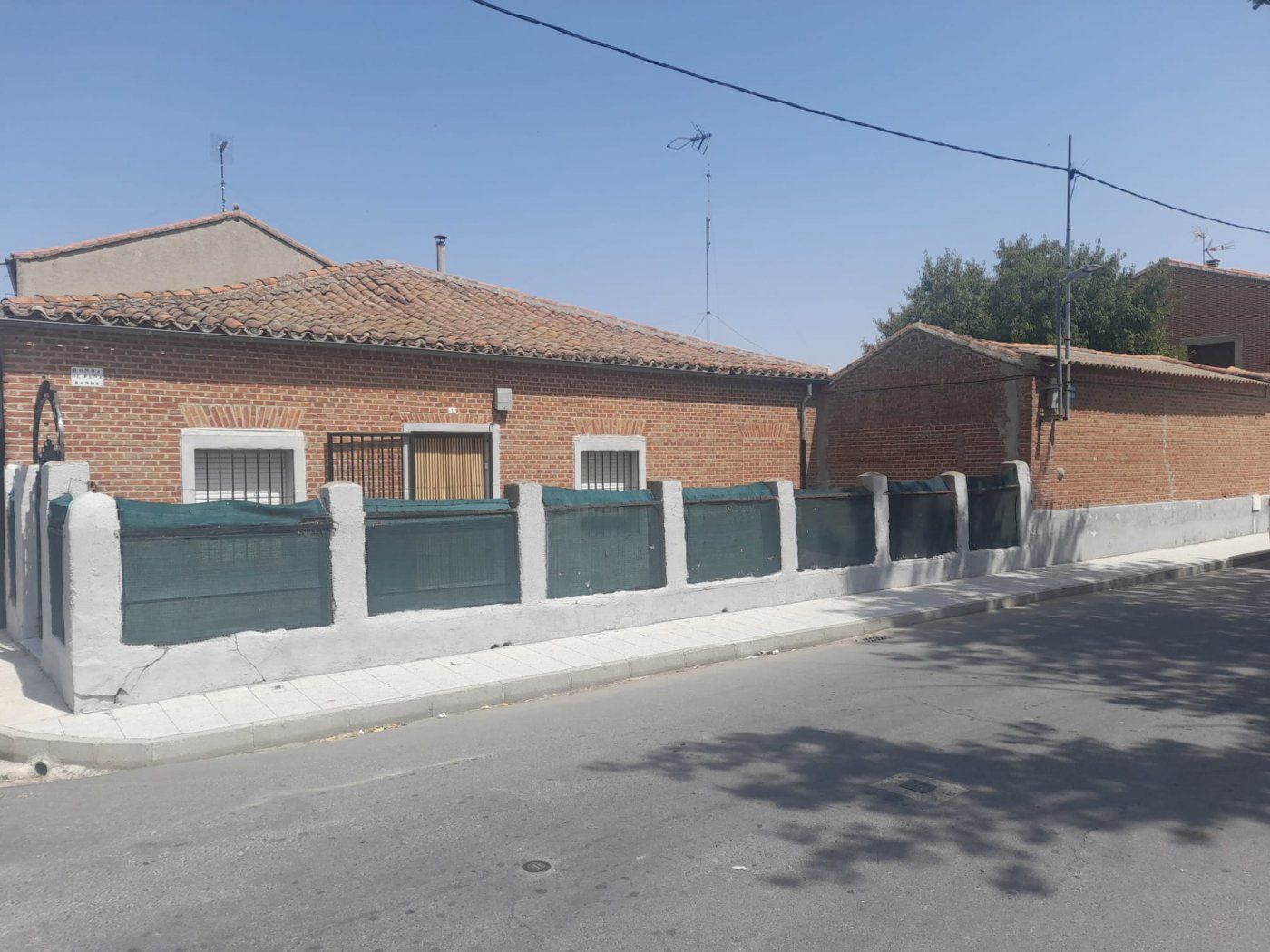 Außenansicht von Country house zum verkauf in Aldeaseca de la Frontera