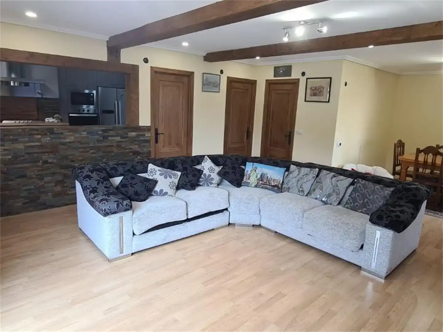 Sala d'estar de Planta baixa en venda en Castro Caldelas amb Jardí privat, Parquet i Traster