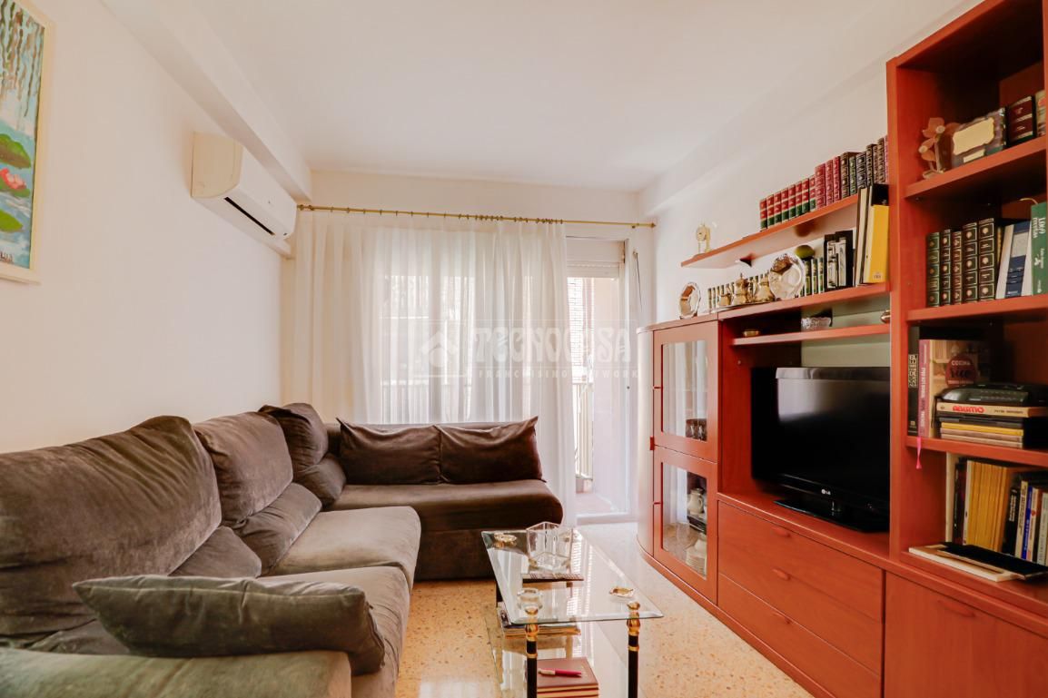 Sala d'estar de Pis en venda en  Barcelona Capital amb Aire condicionat, Calefacció i Balcó