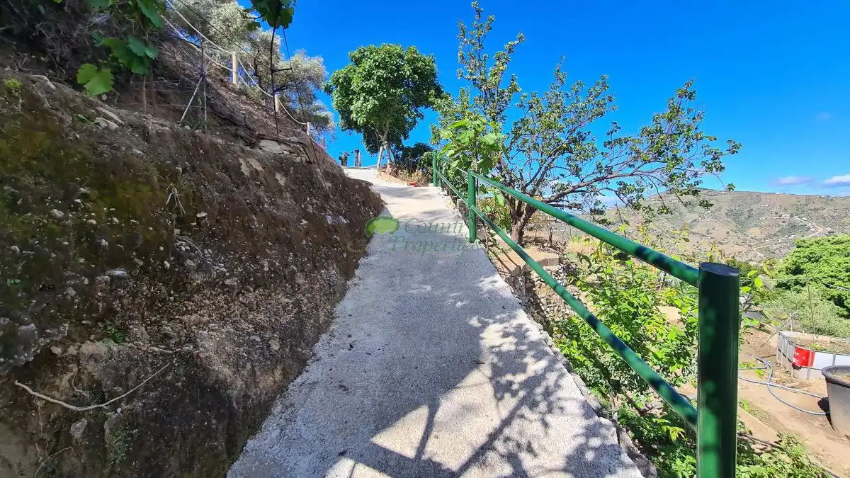 Vista exterior de Finca rústica en venta en Cómpeta con Jardín privado, Terraza y Trastero