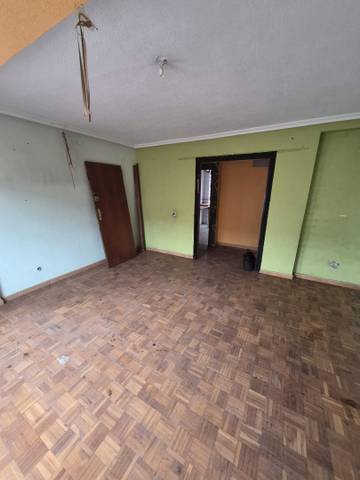 Piso en Venta en Calle Cardeña, 8 en Entrevías