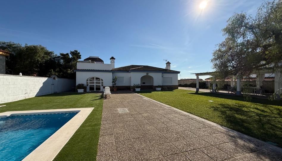 Photo 1 of House or chalet to rent in Cuatro Pinos - El Carmen, Cádiz