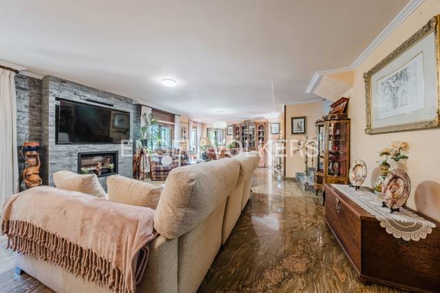 Casa-chalet en Venta en Margineda