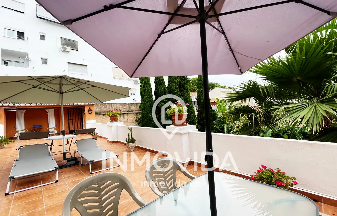 Casa amb piscina en venda a Plaça de la Bassa, imagen 20