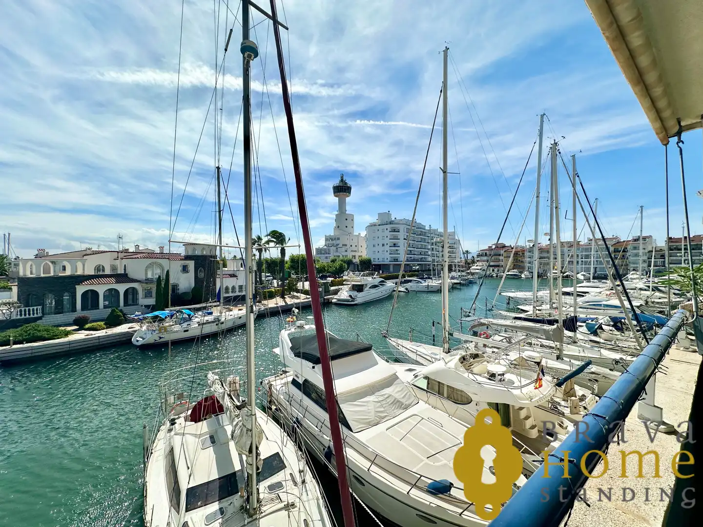 Pis en venda en Empuriabrava amb Aire condicionat, Terrassa i Piscina comunitària
